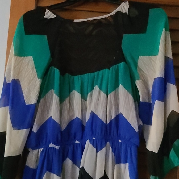 Dress - Picture 2 of 2